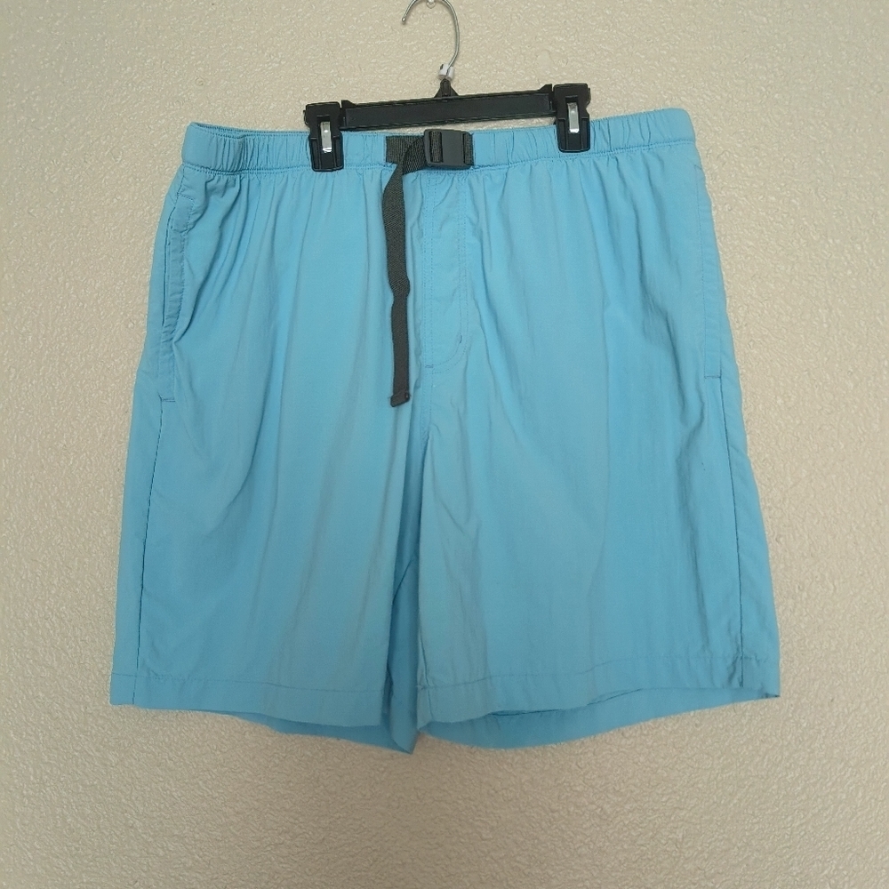 Columbia Sportswear Company men's lightweight shorts sky blue size 8/L  Pockets‎